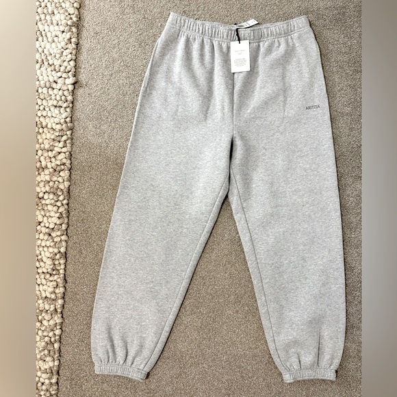 Aritzia Pants - SOLD NWT Aritzia Mega Fleece Sweatpants